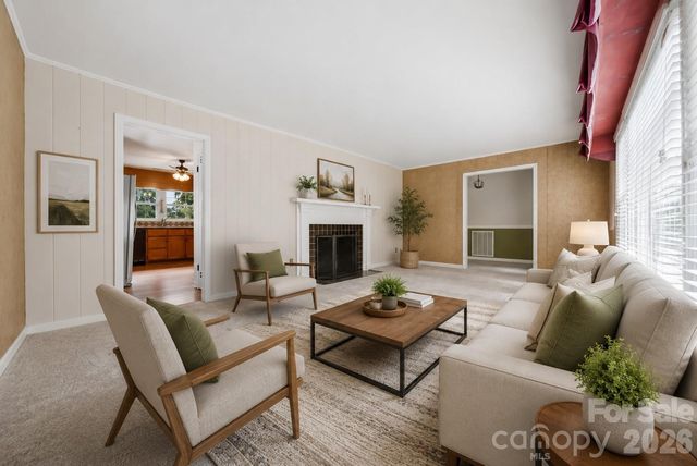 907 Vista Place NE, Lenoir, NC 28645
