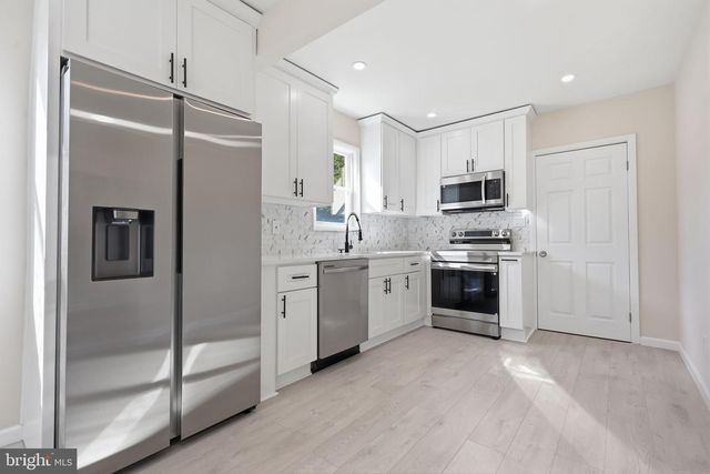 110 ELMWOOD AVE, Feasterville Trevose, PA 19053