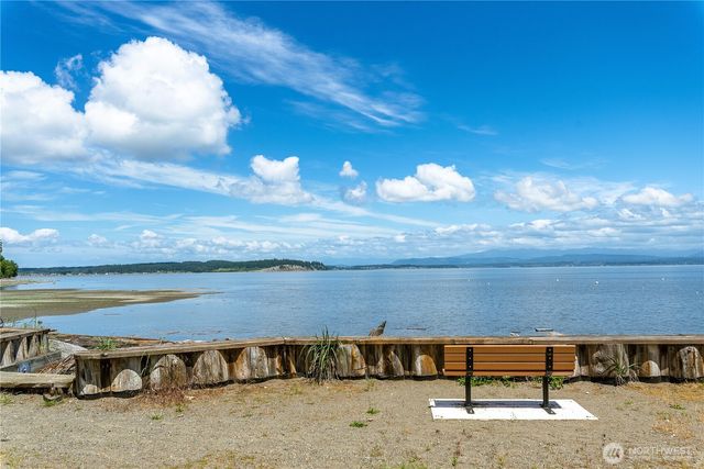 1552 Thompson Drive, Camano Island, WA 98282