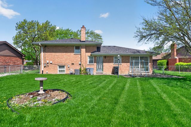 549 E 168th Street, South Holland, IL 60473