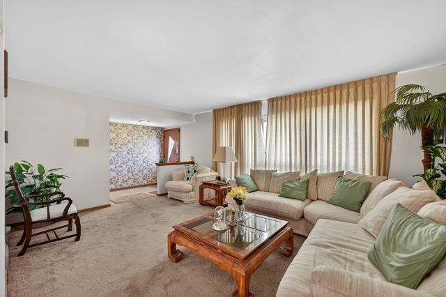 549 E 168th Street, South Holland, IL 60473