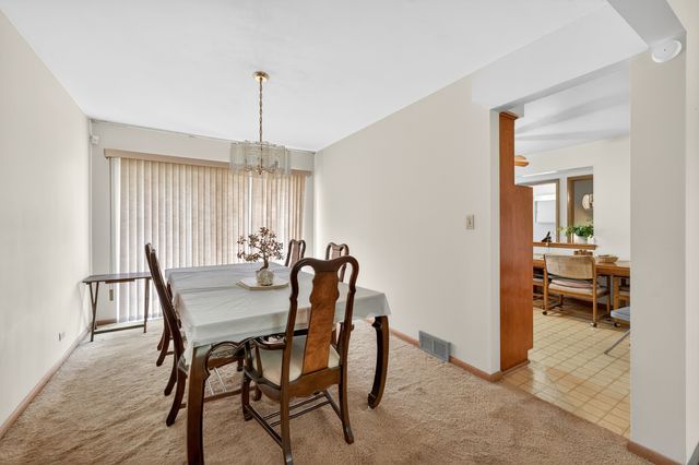 549 E 168th Street, South Holland, IL 60473