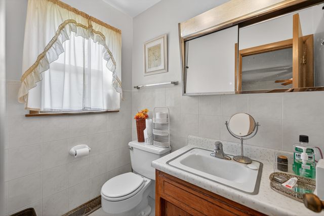 549 E 168th Street, South Holland, IL 60473