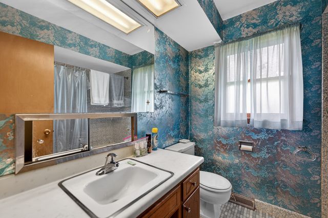 549 E 168th Street, South Holland, IL 60473