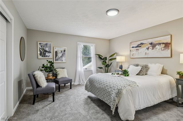 2829 Tibbetts Wick Road, Hubbard, OH 44425