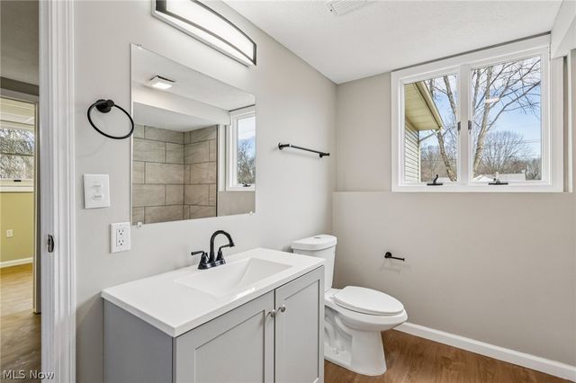 2829 Tibbetts Wick Road, Hubbard, OH 44425