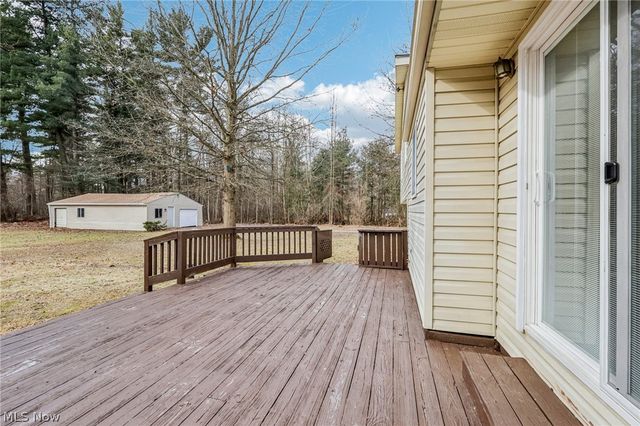 2829 Tibbetts Wick Road, Hubbard, OH 44425