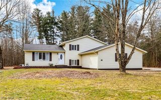 2829 Tibbetts Wick Road, Hubbard, OH 44425