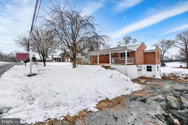 15912 FALLING WATERS RD, Williamsport, MD 21795