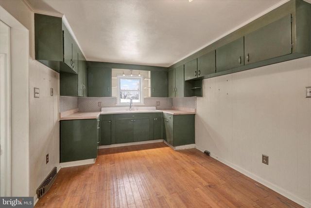 15912 FALLING WATERS RD, Williamsport, MD 21795