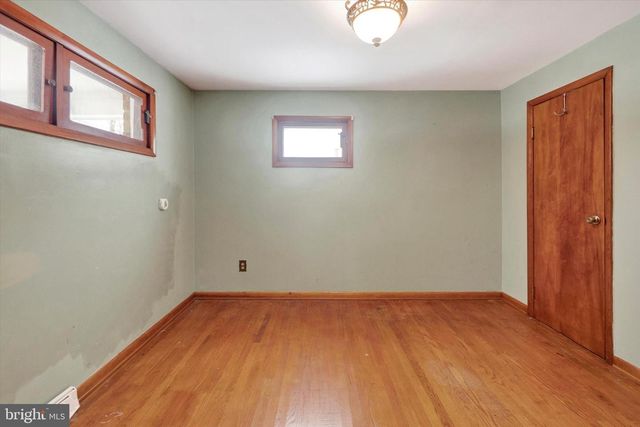 15912 FALLING WATERS RD, Williamsport, MD 21795