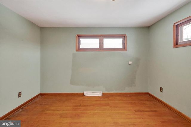 15912 FALLING WATERS RD, Williamsport, MD 21795