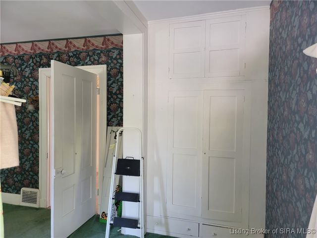 413 MILL Street, Madison, IN 47250