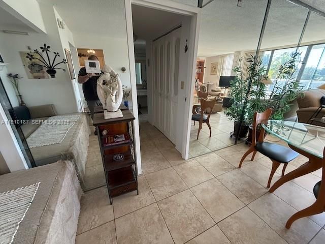 3625 N Country Club Drive 304, Aventura, FL 33180