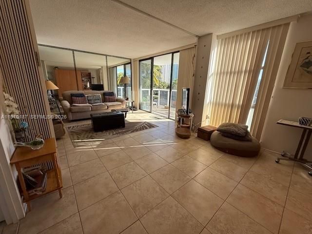 3625 N Country Club Drive 304, Aventura, FL 33180