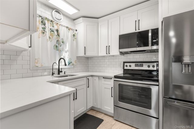 68 A Oneida Avenue, South Setauket, NY 11720