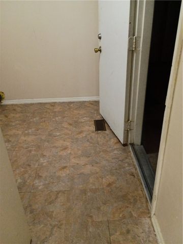 8454 Trowbridge Way, Huber Heights, OH 45424