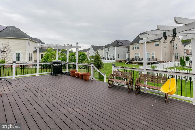 22800 BUBBLING BROOK DR, Brambleton, VA 20148