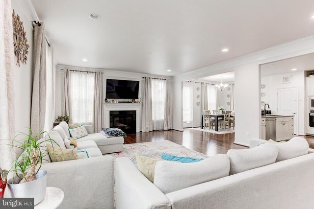 22800 BUBBLING BROOK DR, Brambleton, VA 20148