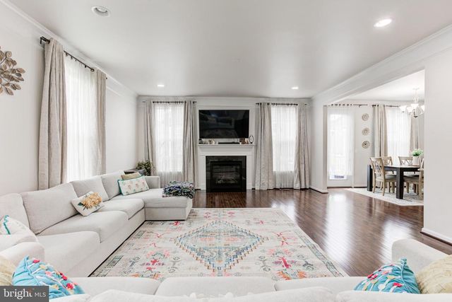 22800 BUBBLING BROOK DR, Brambleton, VA 20148