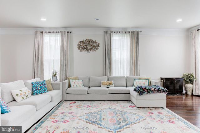 22800 BUBBLING BROOK DR, Brambleton, VA 20148