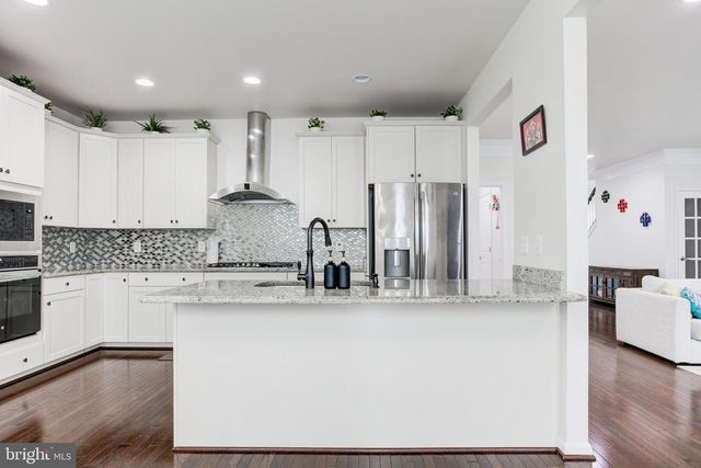 22800 BUBBLING BROOK DR, Brambleton, VA 20148