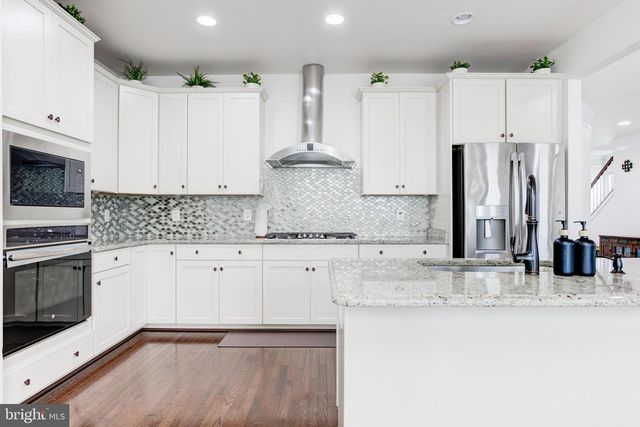 22800 BUBBLING BROOK DR, Brambleton, VA 20148