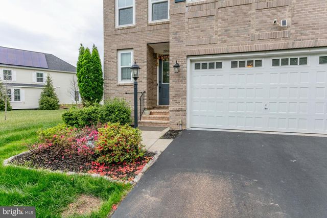 22800 BUBBLING BROOK DR, Brambleton, VA 20148