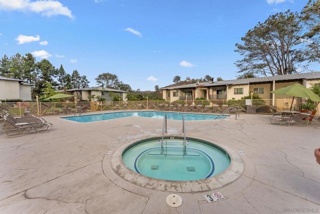 1660 S El Camino Real G106, Encinitas, CA 92024