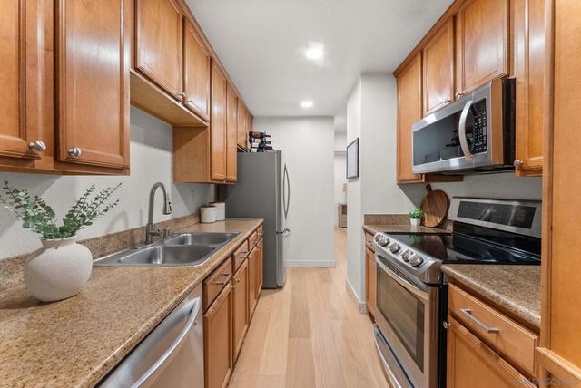 1660 S El Camino Real G106, Encinitas, CA 92024