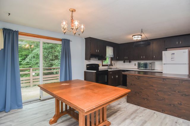 30 Davidson Avenue, Merrimack, NH 03054