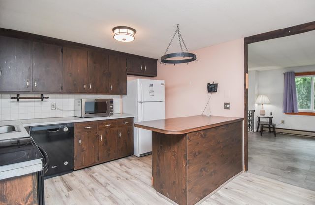 30 Davidson Avenue, Merrimack, NH 03054
