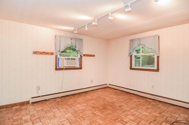 30 Davidson Avenue, Merrimack, NH 03054