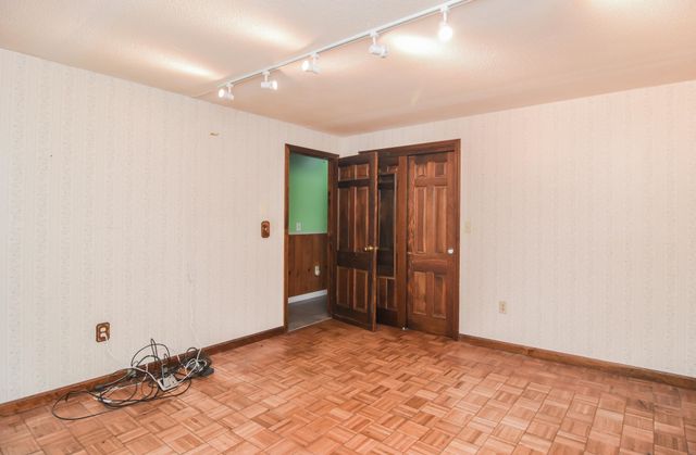 30 Davidson Avenue, Merrimack, NH 03054
