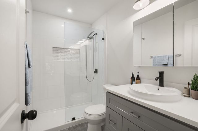 2505 Wedglea Drive 140, Dallas, TX 75211