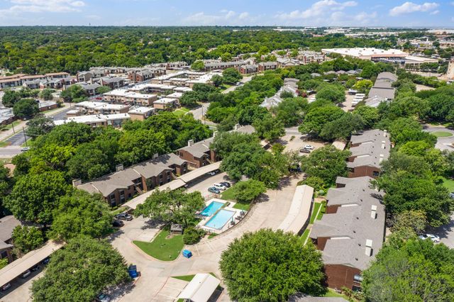 2505 Wedglea Drive 140, Dallas, TX 75211