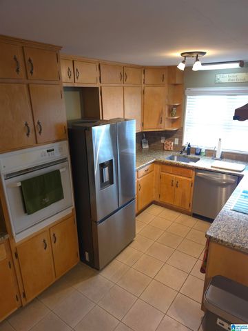 100 LINWOOD DRIVE, Hueytown, AL 35023