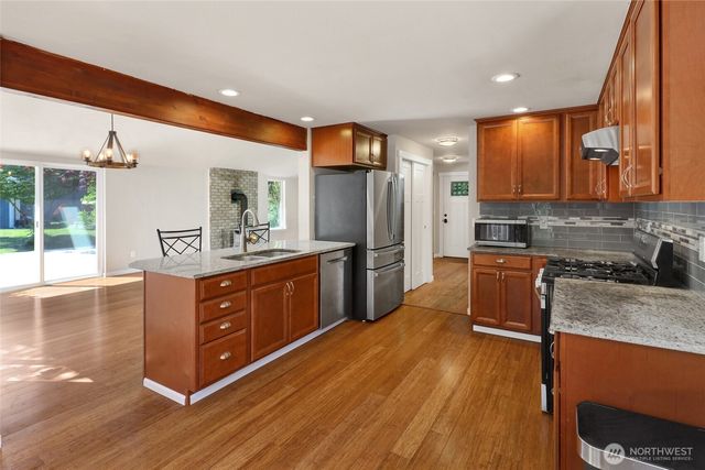 16515 58th Avenue NW, Stanwood, WA 98292