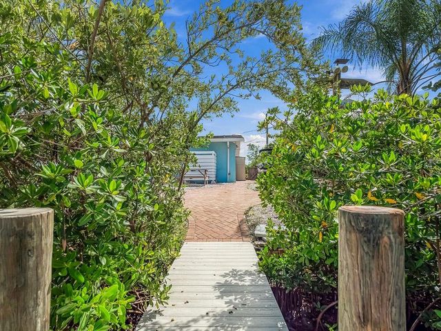 1831 BAYSHORE DRIVE, Terra Ceia, FL 34250