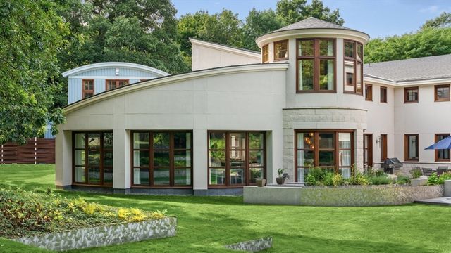 67 Byron Road, Weston, MA 02493