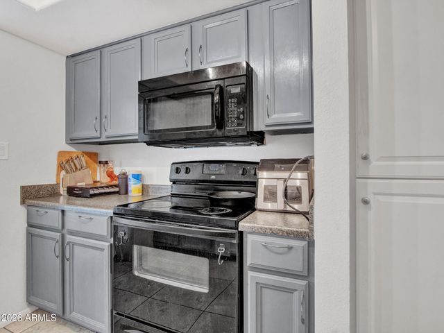 1927 E HAMPTON Avenue 212, Mesa, AZ 85204