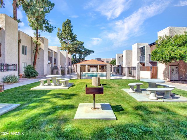 1927 E HAMPTON Avenue 212, Mesa, AZ 85204