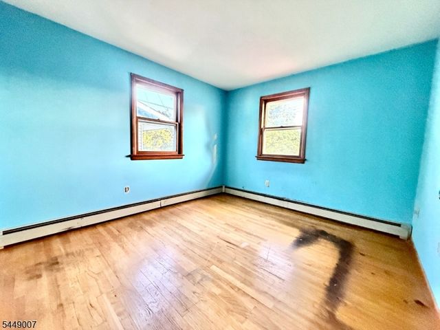 1085 Grand St, Phillipsburg Town, NJ 08865