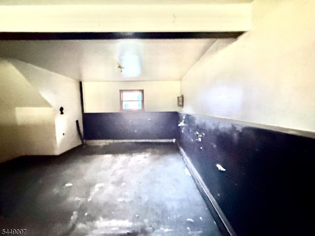 1085 Grand St, Phillipsburg Town, NJ 08865
