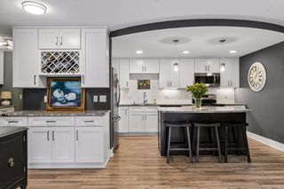 10411 Cedar Lake Road 217, Minnetonka, MN 55305