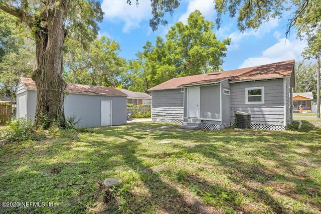 8141 PAUL JONES Drive, Jacksonville, FL 32208