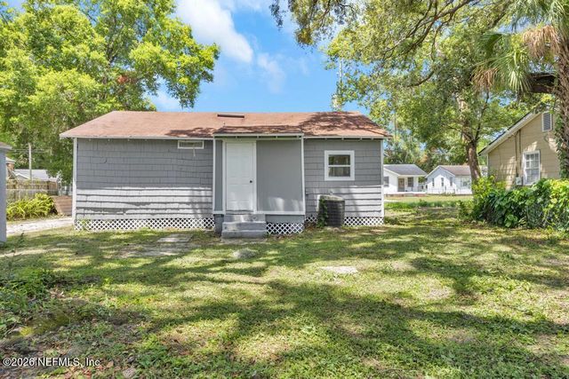 8141 PAUL JONES Drive, Jacksonville, FL 32208