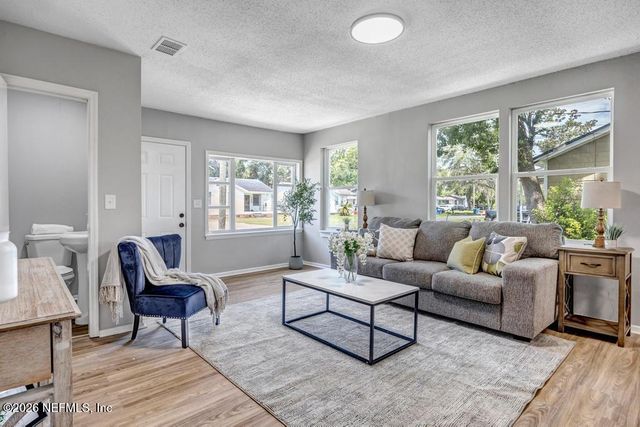 8141 PAUL JONES Drive, Jacksonville, FL 32208