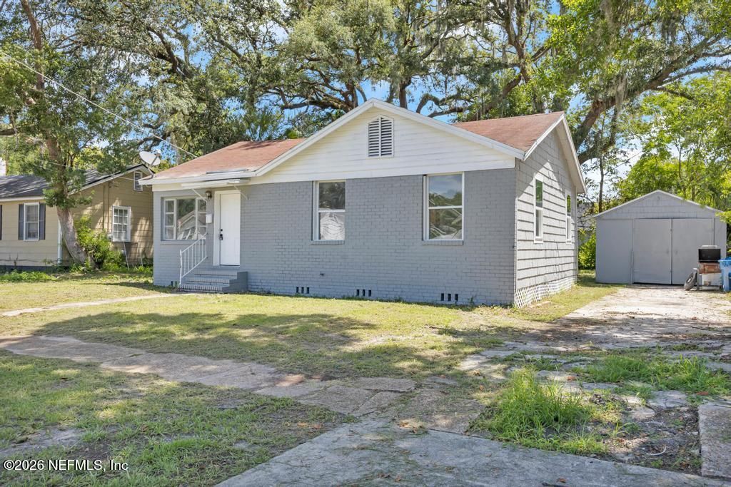 8141 PAUL JONES Drive, Jacksonville, FL 32208