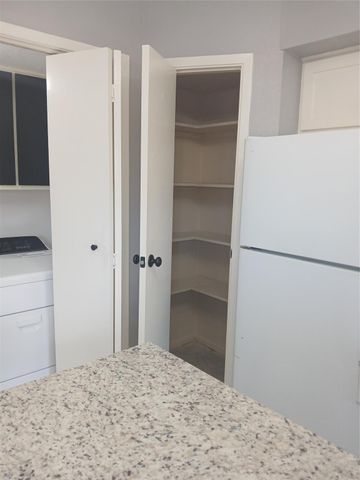 1500 Bay Area Boulevard 165, Houston, TX 77058